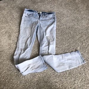 Light blue wash skinny fit size 7 jeans